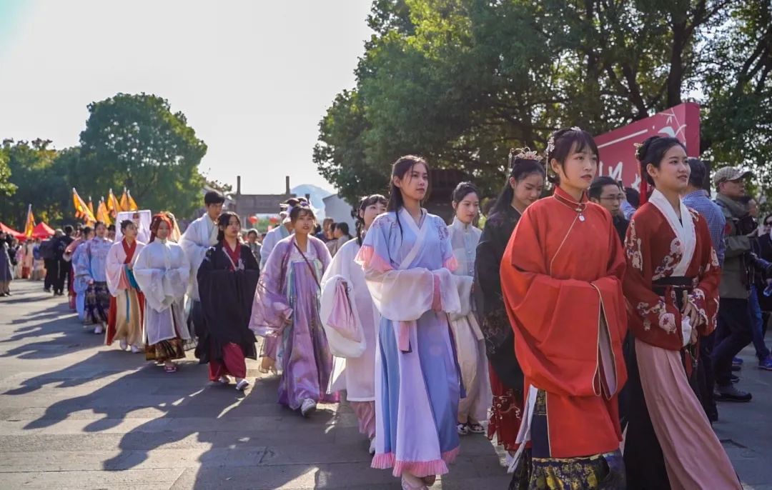 汉服活动 | 安昌古镇第二届汉服节来哉!华服礼汇、同袍相聚、阵容强大,只等你来~ 汉服活动 | 安昌古镇第二届汉服节来哉!华服礼汇、同袍相聚、阵容强大,只等你来~