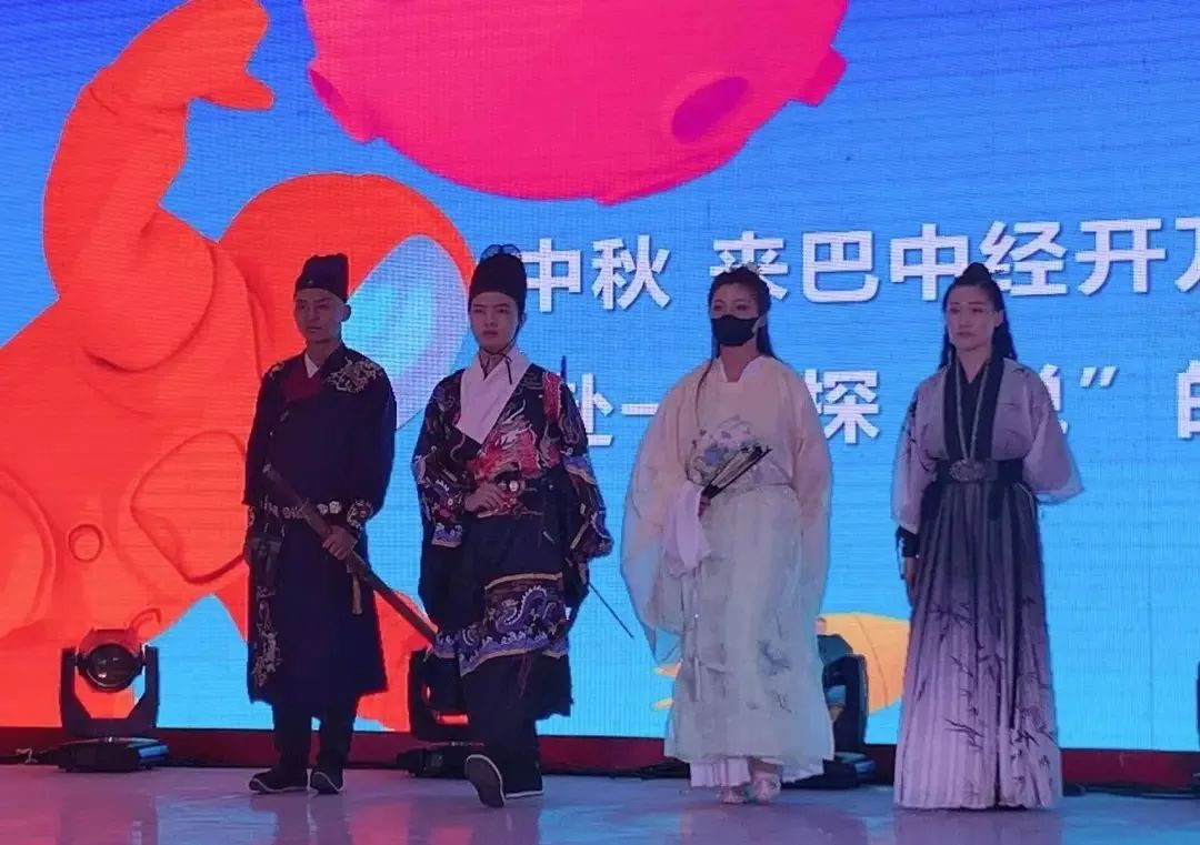 各地中秋汉服活动盘点!沉浸式体验中国传统文化盛宴! 各地中秋汉服活动盘点!沉浸式体验中国传统文化盛宴!