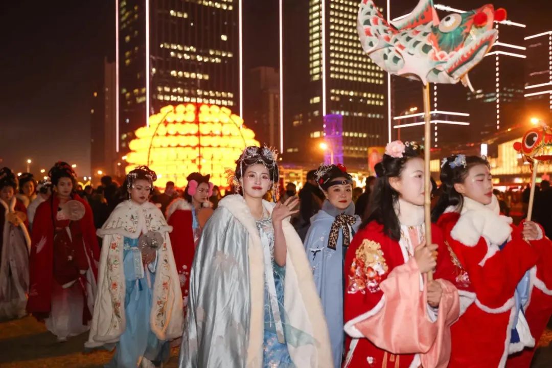万物归元 阖家庆宵 ——爱之韵汉服社团参加滨海新区元宵喜乐会活动 万物归元 阖家庆宵 ——爱之韵汉服社团参加滨海新区元宵喜乐会活动