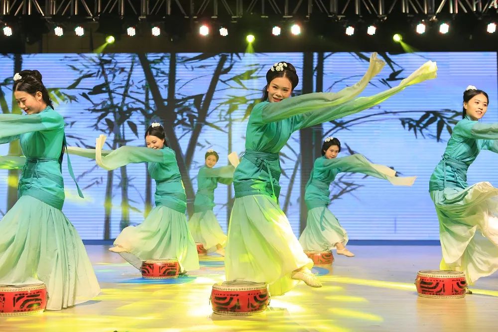 汉服活动 | 报名啦！深圳市第十六届“创意十二月”汉舞大赛正式开启