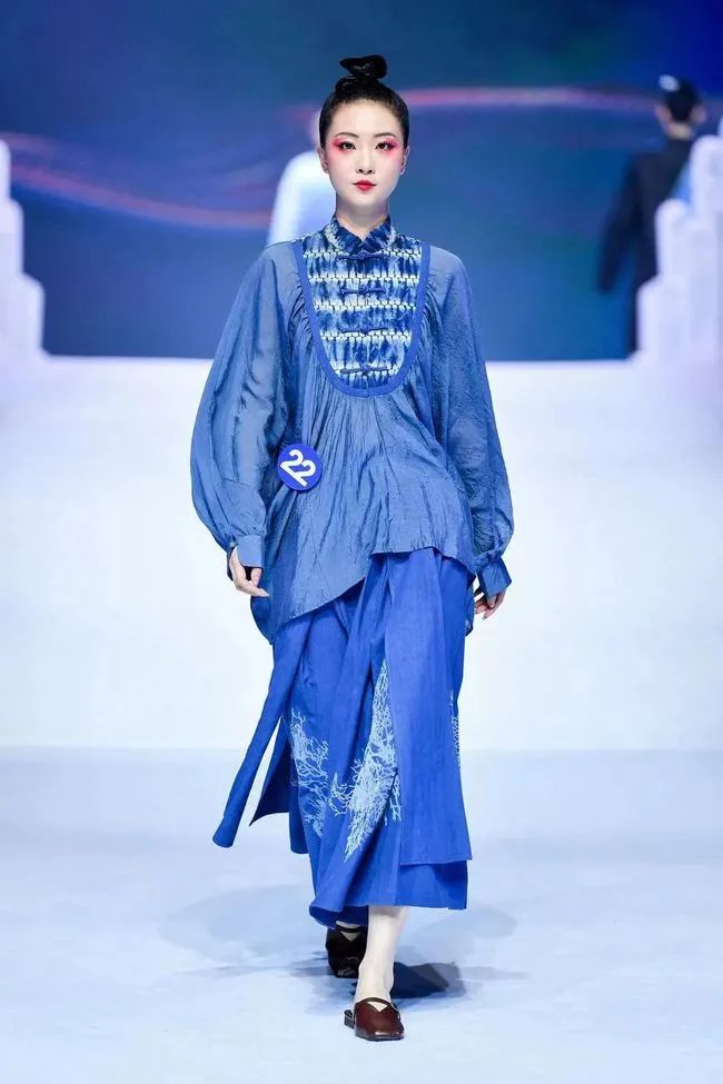 真正热爱传统汉服的同袍都不会认为这是汉服 - 第10张 - 汉服颂 - 传承华夏之美 真正热爱传统汉服的同袍都不会认为这是汉服 - 第10张