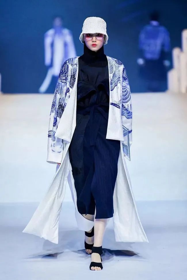 真正热爱传统汉服的同袍都不会认为这是汉服 - 第14张 - 汉服颂 - 传承华夏之美 真正热爱传统汉服的同袍都不会认为这是汉服 - 第14张