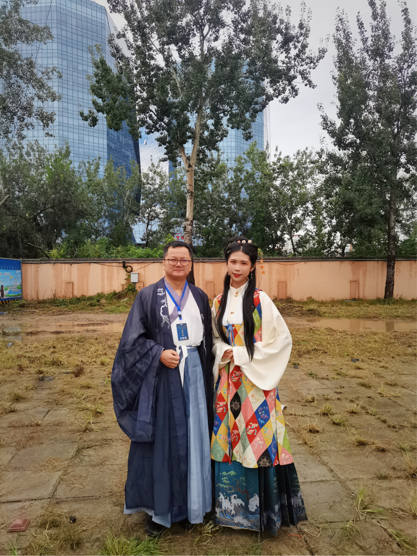 【投稿】北京汉服节游志：穿上汉服，便只顾风雨兼程