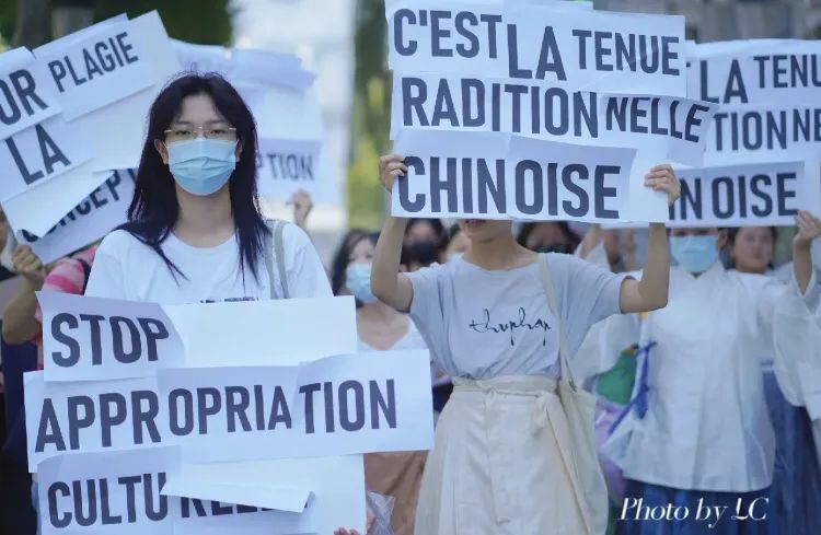 热搜，有人捣乱破坏，Dior直播间，海外舆论发酵#中国留学生抗议迪奥文化挪用#