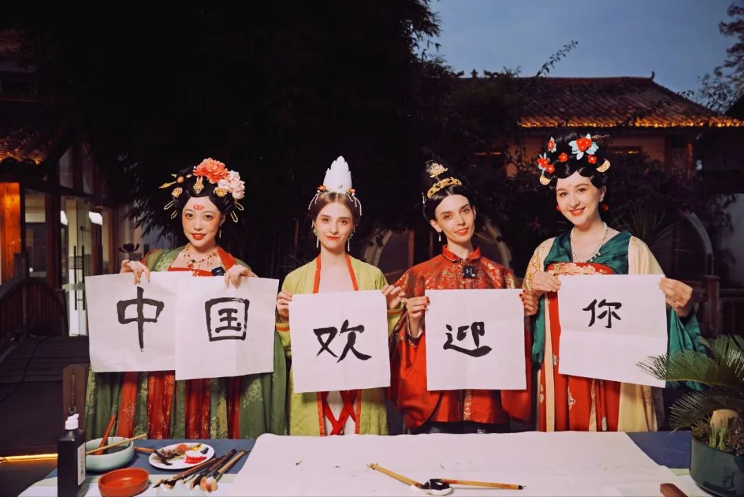 央视频文创短片《这些都是中国的》：外国友人沉浸式体验传统文化 - 第10张