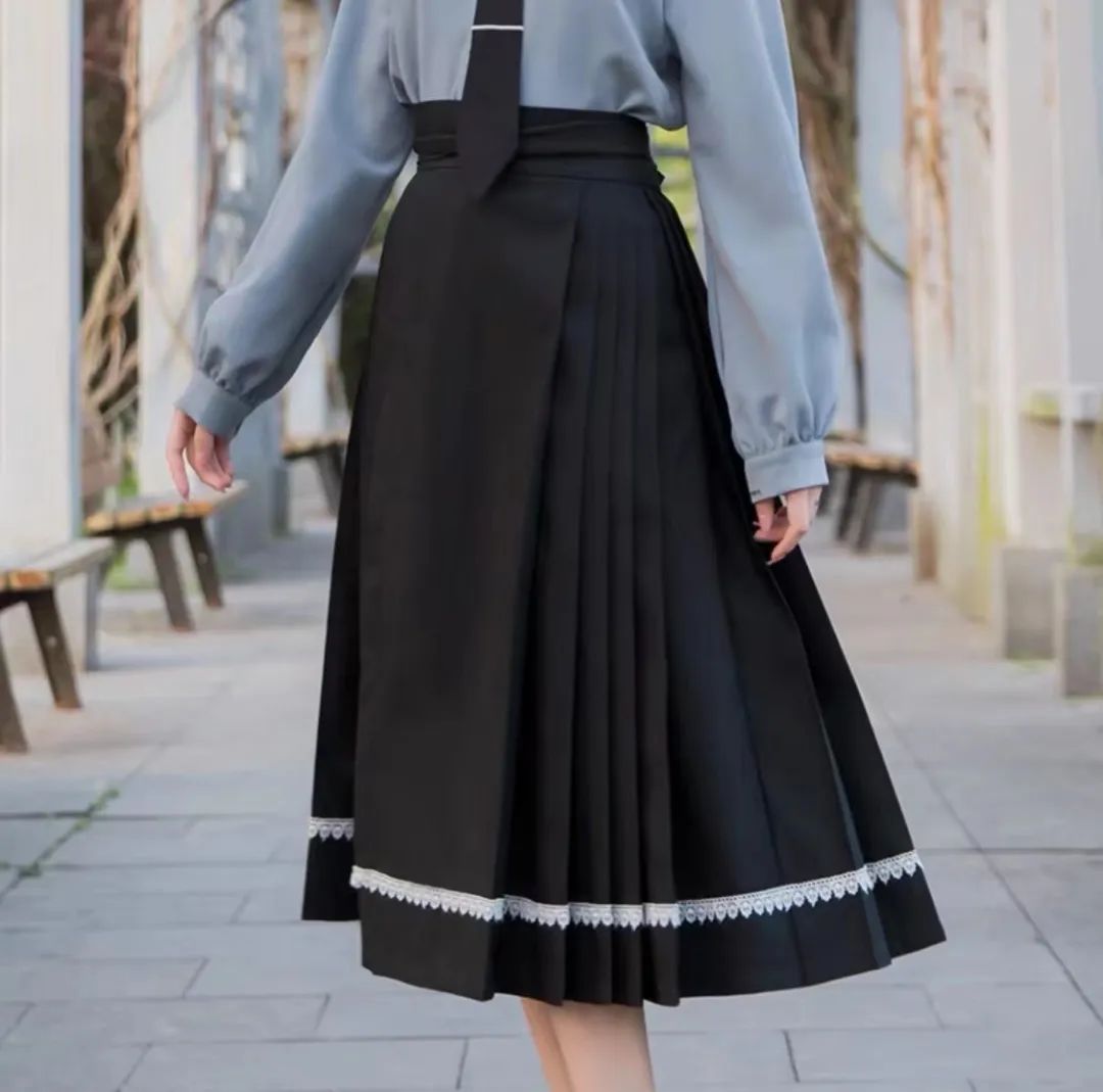 Dior版马面裙带来的思考——“传统”与“时尚”的克里纳门 - 第2张