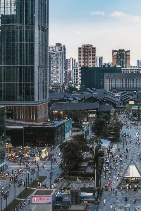 汉服Citywalk|成都溜达指南——来成都必须要做一天成都潮妹儿