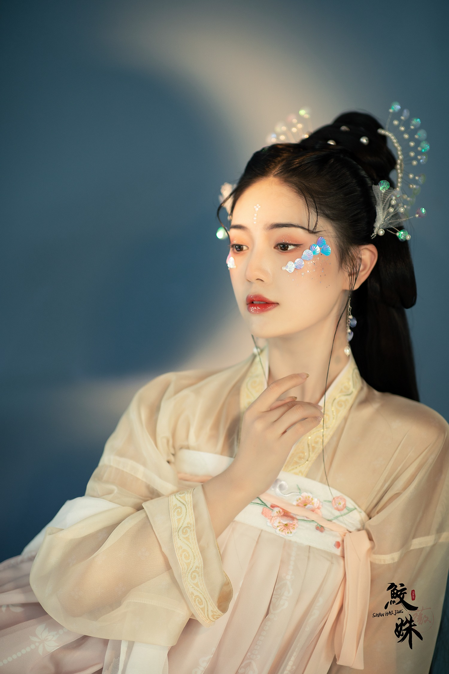 鲛绡幻境:古风鲛姝的千年绮梦 - 第2张 - 汉服颂 鲛绡幻境:古风鲛姝的千年绮梦 - 第2张