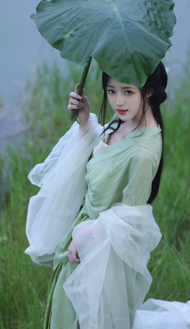 一川青绿一川风,裁云作衣入画中 - 第2张 - 汉服颂 一川青绿一川风,裁云作衣入画中 - 第2张