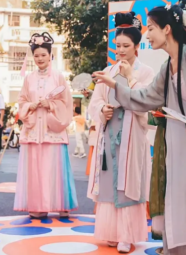 广东花都两大景区汉服福利上线！宋式古风游园+非遗手作超出圈 - 第1张
