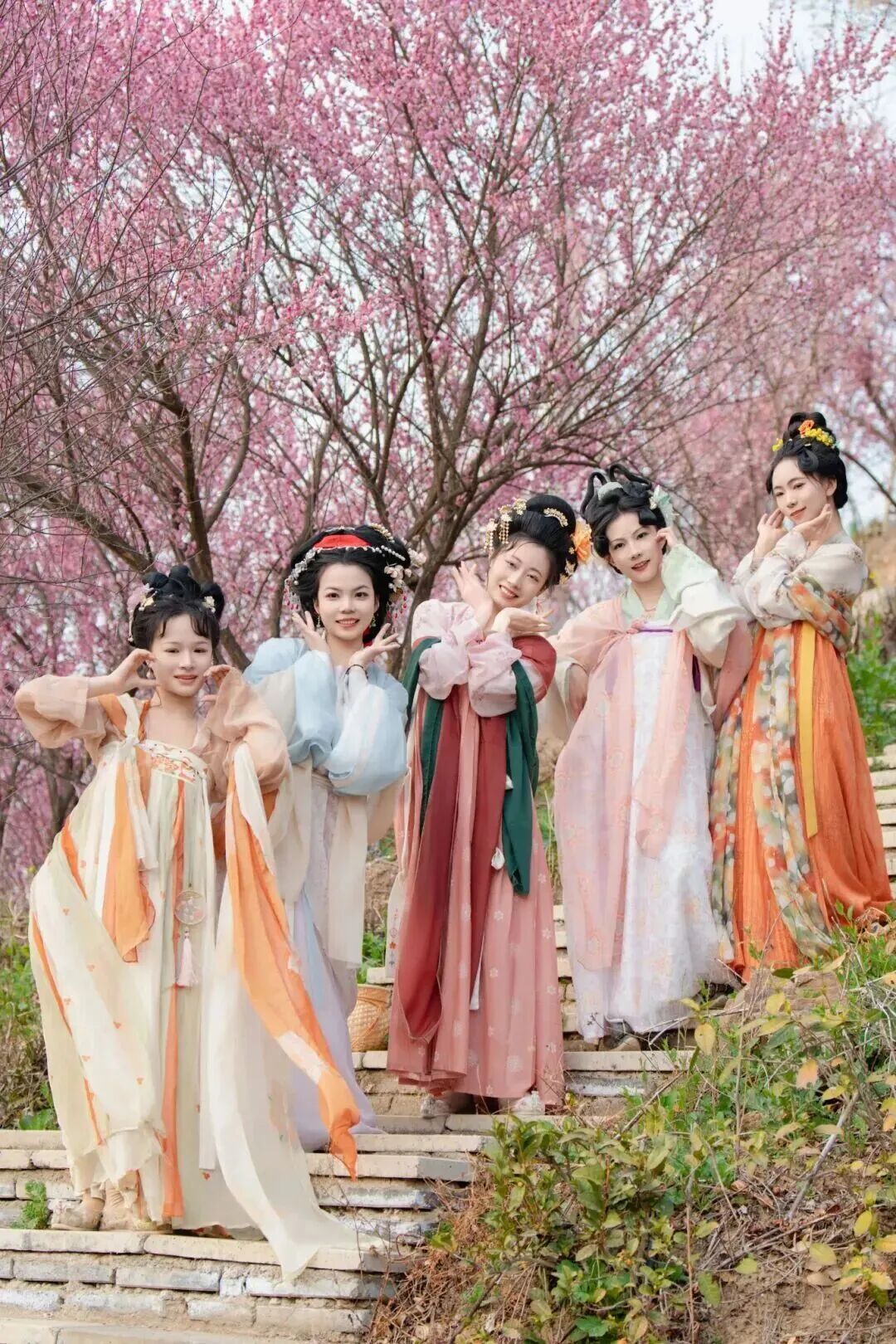 汉服同袍必看!武汉花乡茶谷免票入园,梅林拍照&围炉煮茶全体验 - 第1张 - 汉服颂 汉服同袍必看!武汉花乡茶谷免票入园,梅林拍照&围炉煮茶全体验 - 第1张