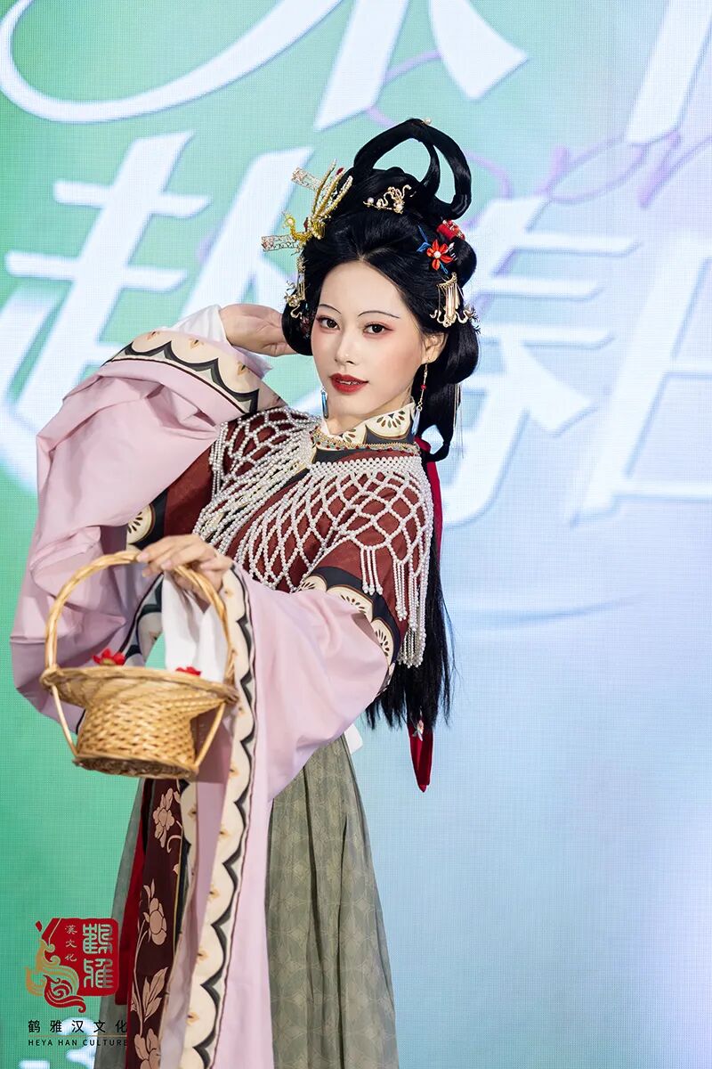 花朝赴约,汉服寻春|这场国风盛宴,定格春日最美风雅 - 第2张 - 汉服颂 花朝赴约,汉服寻春|这场国风盛宴,定格春日最美风雅 - 第2张