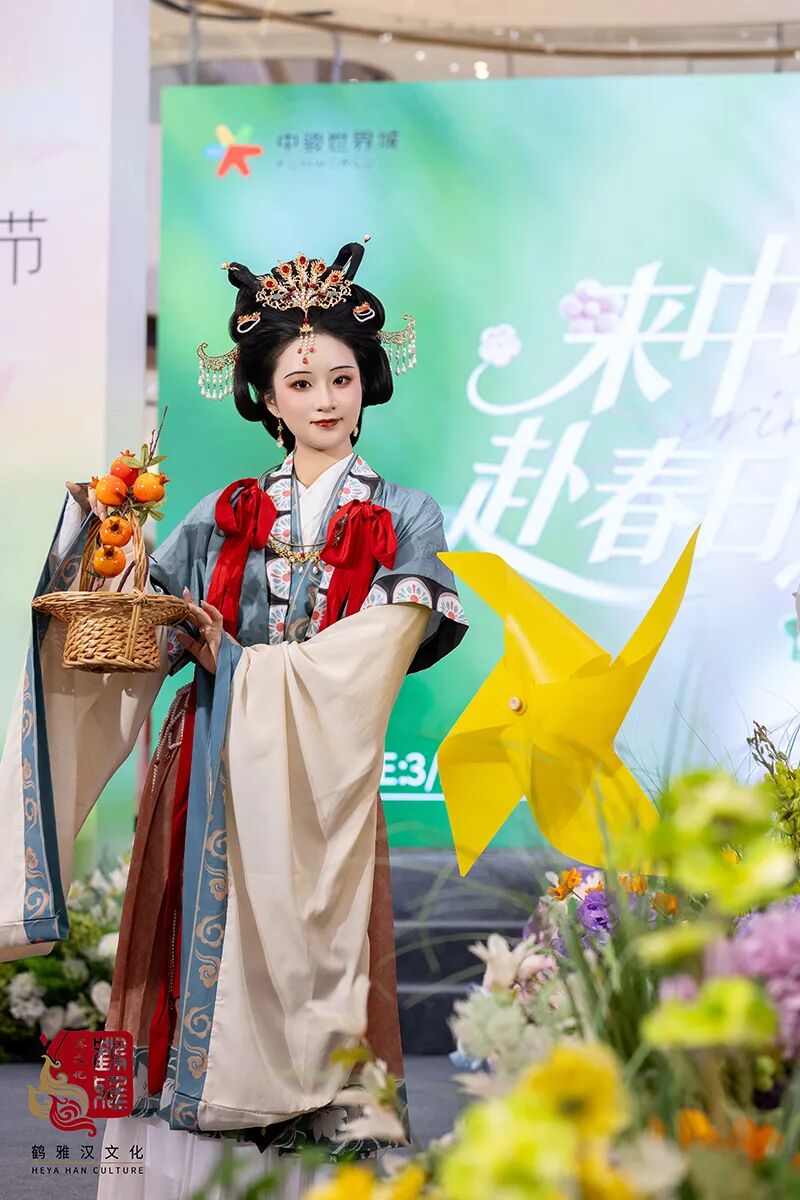 花朝赴约,汉服寻春|这场国风盛宴,定格春日最美风雅 - 第6张 - 汉服颂 花朝赴约,汉服寻春|这场国风盛宴,定格春日最美风雅 - 第6张