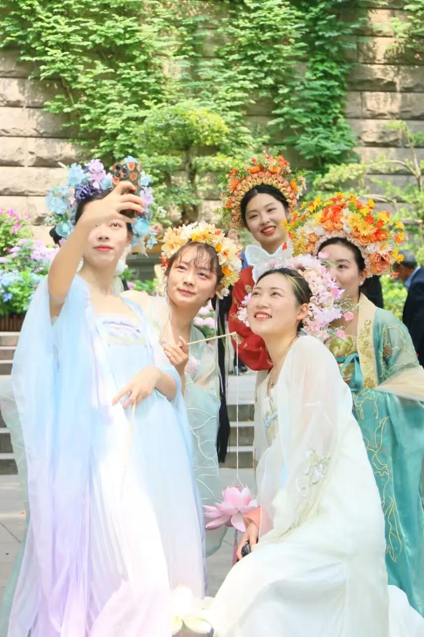 【城隍阁汉服月 | 活动预告】春日上吴山,穿汉服免费!学朝代衣冠,赴山花烂漫的踏青之约 - 第12张 - 汉服颂 【城隍阁汉服月 | 活动预告】春日上吴山,穿汉服免费!学朝代衣冠,赴山花烂漫的踏青之约 - 第12张