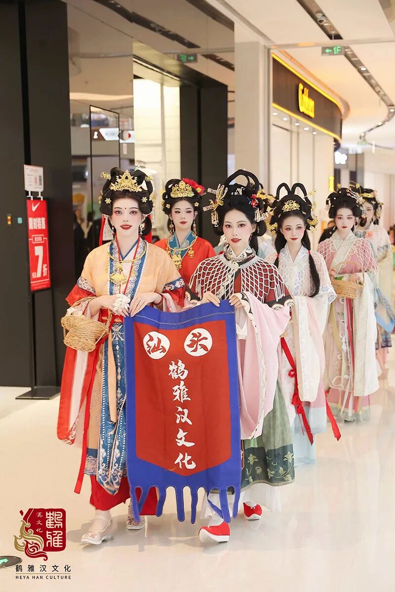 花朝赴约,汉服寻春|这场国风盛宴,定格春日最美风雅 - 第14张 - 汉服颂 花朝赴约,汉服寻春|这场国风盛宴,定格春日最美风雅 - 第14张