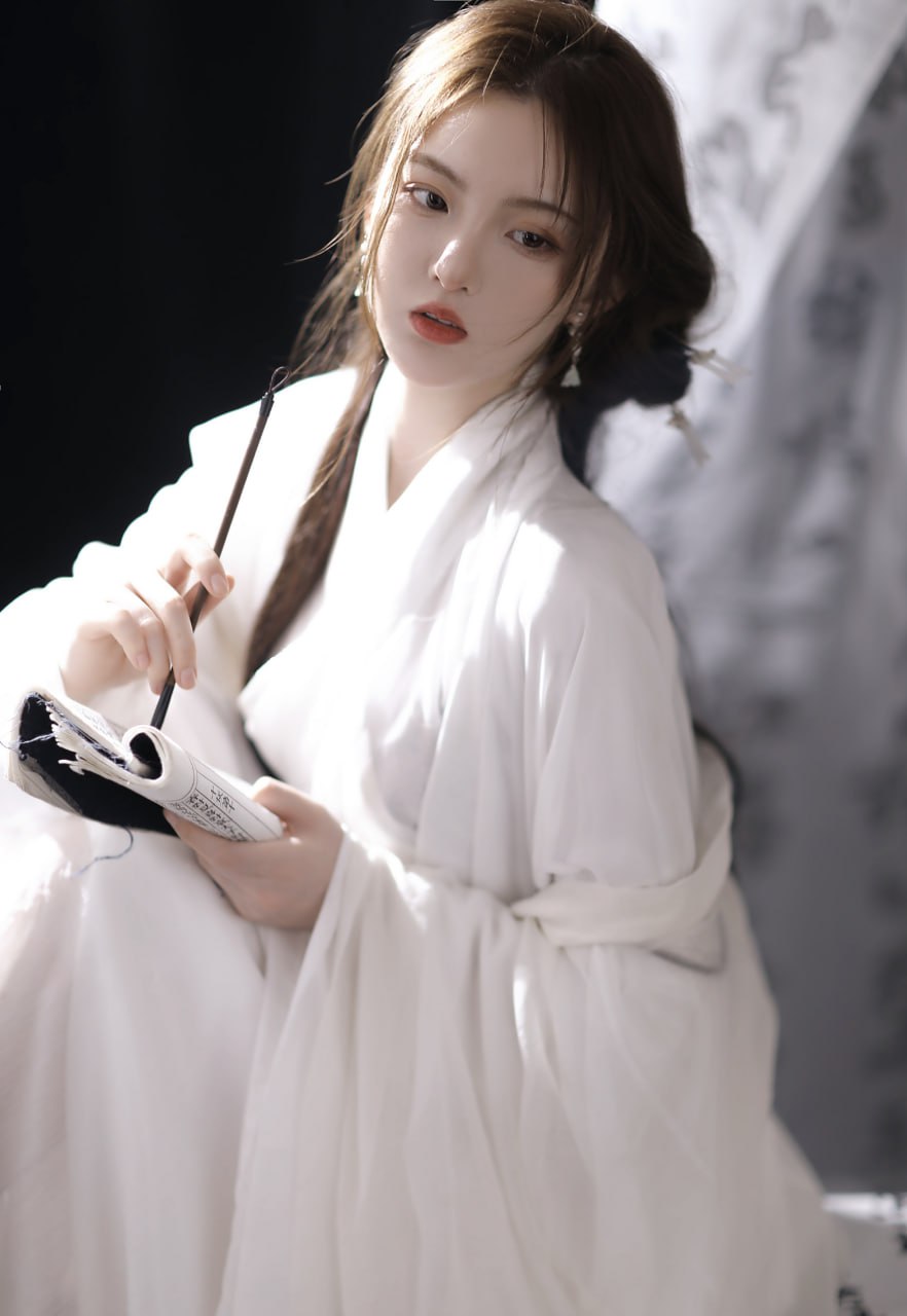 素衣染墨|原来东方的温柔,都藏在这些瞬间里 - 第1张 - 汉服颂 素衣染墨|原来东方的温柔,都藏在这些瞬间里 - 第1张