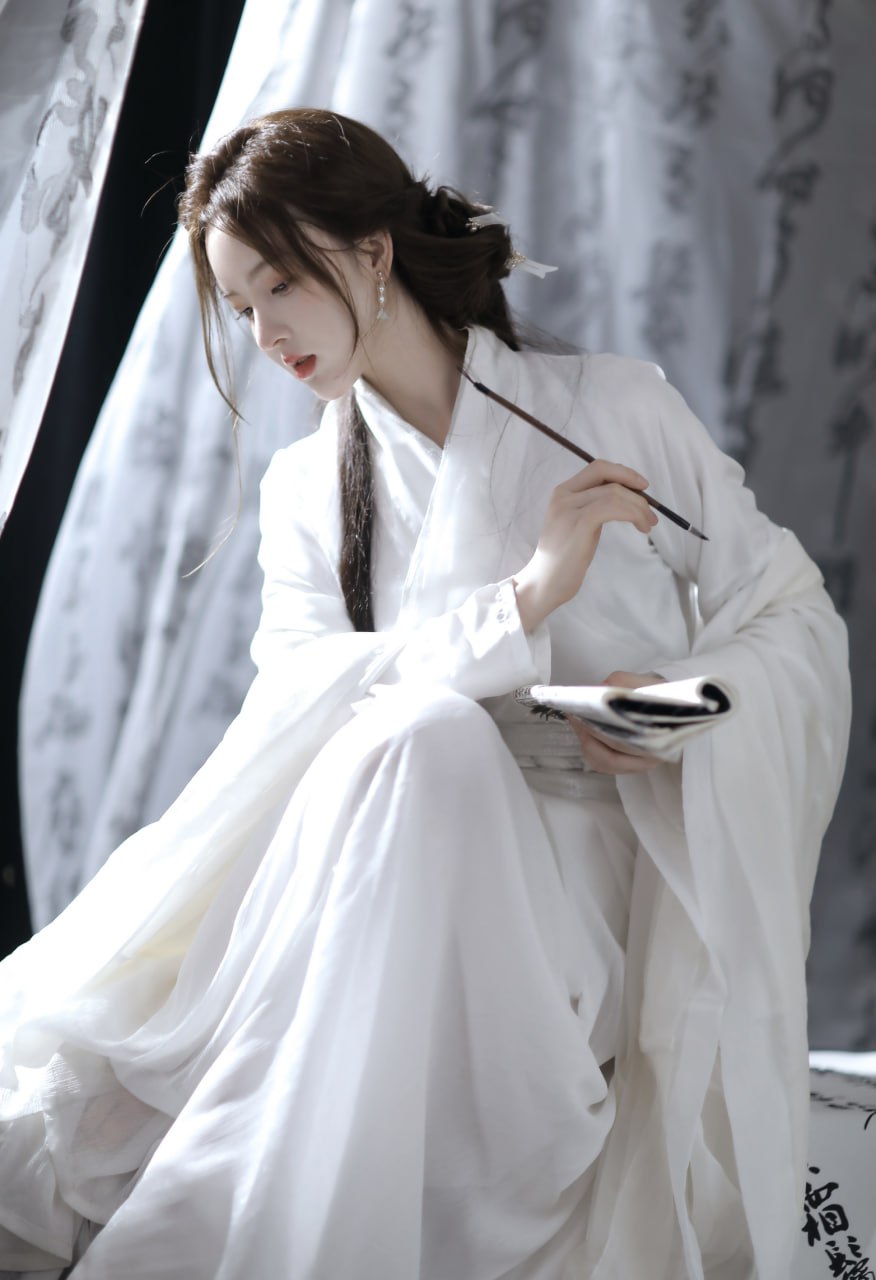 素衣染墨|原来东方的温柔,都藏在这些瞬间里 - 第2张 - 汉服颂 素衣染墨|原来东方的温柔,都藏在这些瞬间里 - 第2张