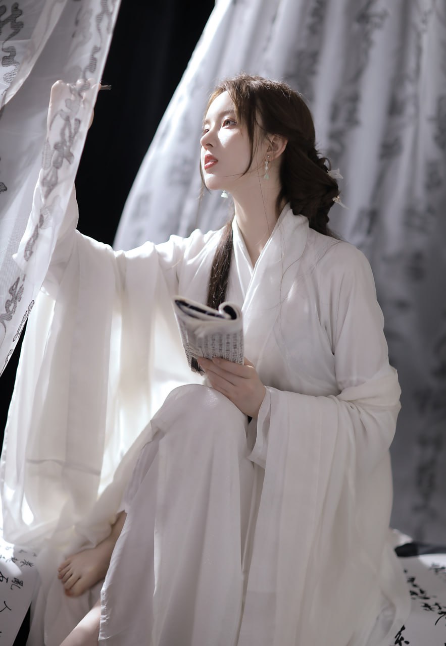 素衣染墨|原来东方的温柔,都藏在这些瞬间里 - 第5张 - 汉服颂 素衣染墨|原来东方的温柔,都藏在这些瞬间里 - 第5张