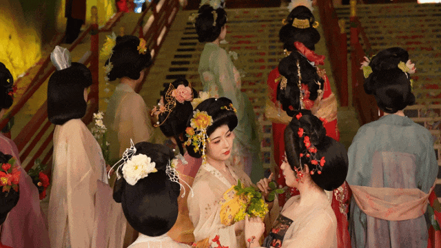 穿汉服免费入园!长安十二时辰【花朝节】福利来了! - 第2张 - 汉服颂 穿汉服免费入园!长安十二时辰【花朝节】福利来了! - 第2张