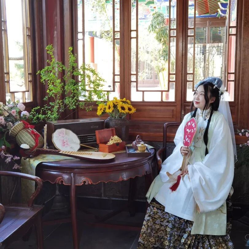 山海之间,凤凰山上一场汉服翩跹的千年之约 - 第1张 - 汉服颂 山海之间,凤凰山上一场汉服翩跹的千年之约 - 第1张