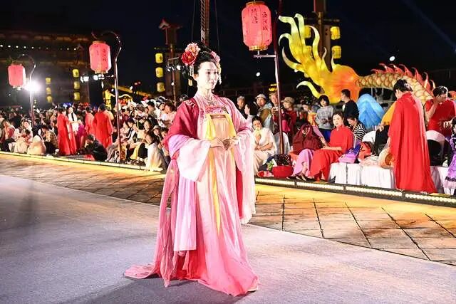 华服绽芳华国风耀九洲—— 老城区 “花开中国・礼遇洛阳”九洲池华服盛典圆满落幕 - 第2张