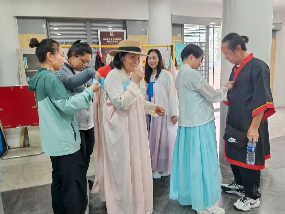 函谷关景区：@全国游客 免费穿汉服，来一组“穿越”大片~ - 第1张