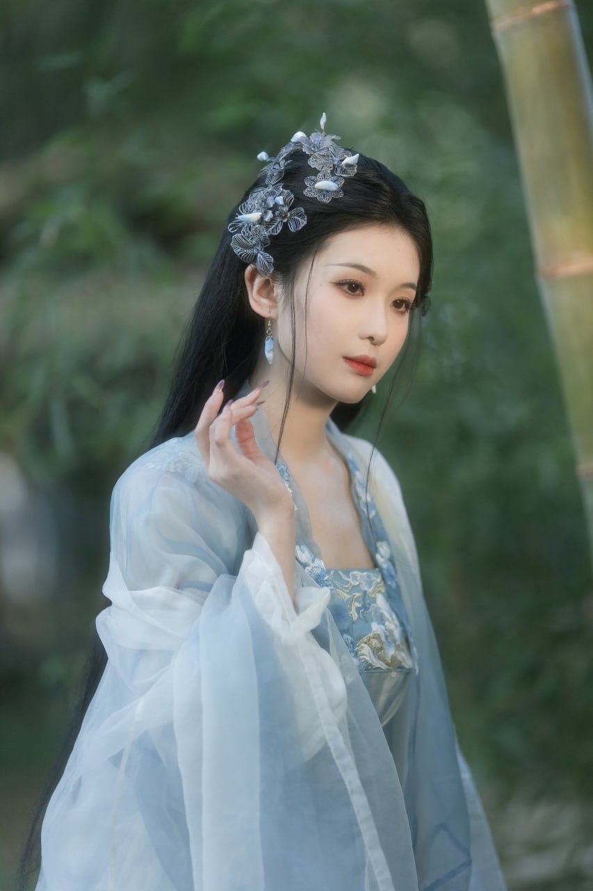 古风仿妆写真 | 雾妄言:陈都灵仿妆的昼与夜 - 第2张 - 汉服颂 古风仿妆写真 | 雾妄言:陈都灵仿妆的昼与夜 - 第2张