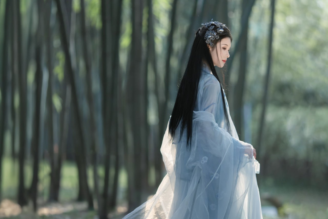 古风仿妆写真 | 雾妄言:陈都灵仿妆的昼与夜 - 第3张 - 汉服颂 古风仿妆写真 | 雾妄言:陈都灵仿妆的昼与夜 - 第3张