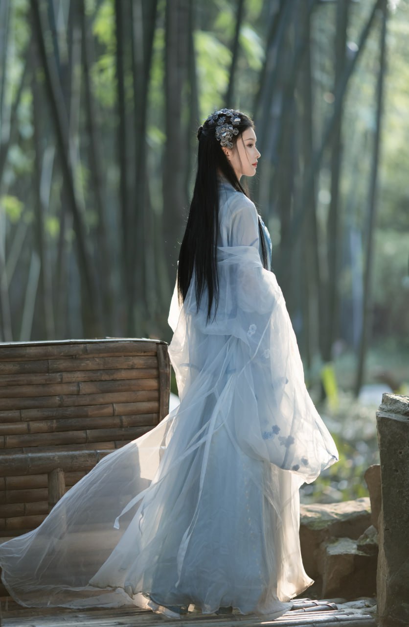 古风仿妆写真 | 雾妄言:陈都灵仿妆的昼与夜 - 第4张 - 汉服颂 古风仿妆写真 | 雾妄言:陈都灵仿妆的昼与夜 - 第4张