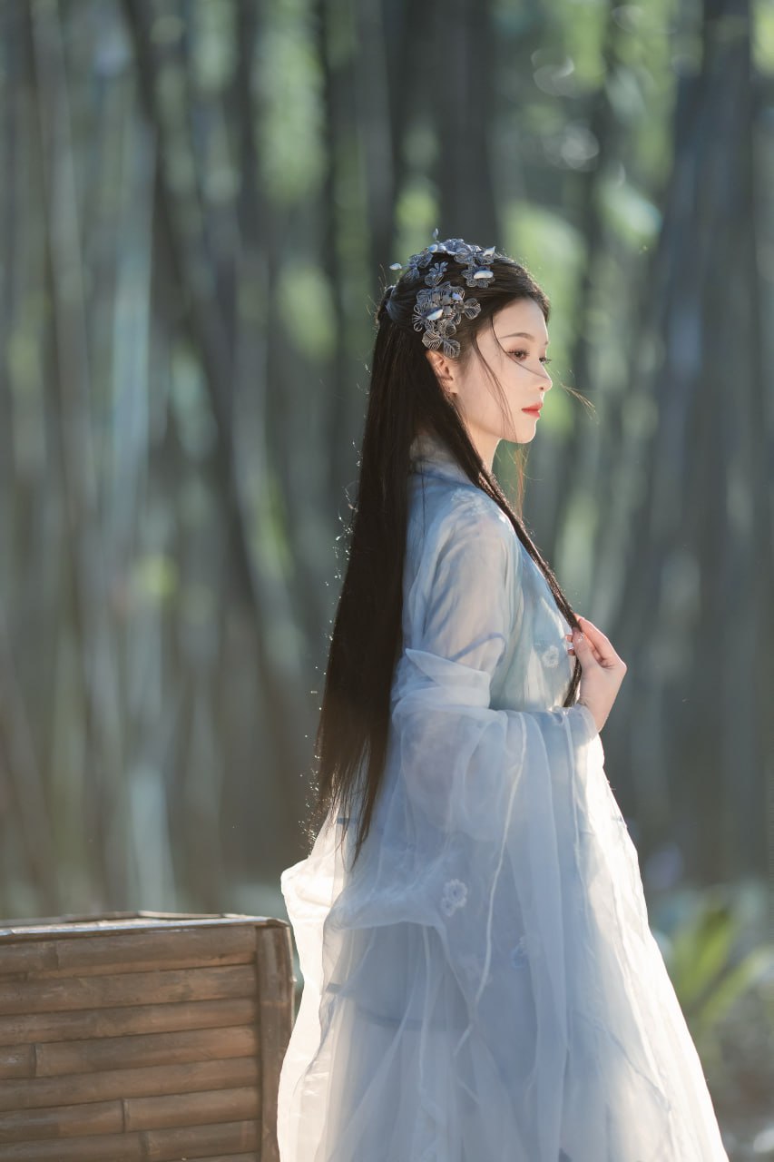 古风仿妆写真 | 雾妄言:陈都灵仿妆的昼与夜 - 第14张 - 汉服颂 古风仿妆写真 | 雾妄言:陈都灵仿妆的昼与夜 - 第14张