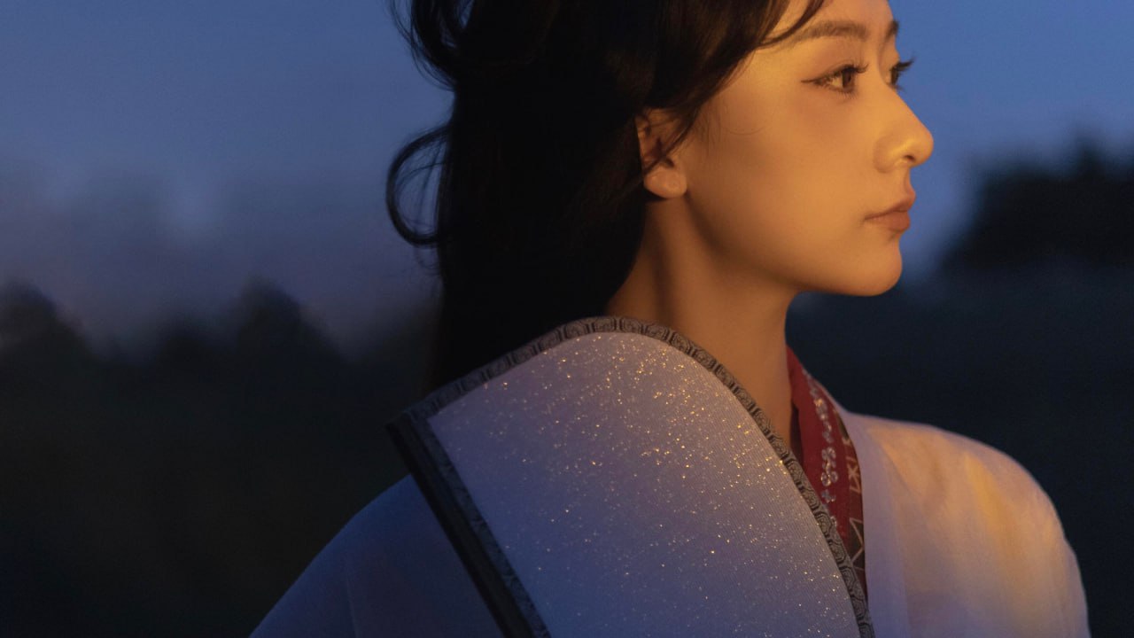 战国袍写真 | 暮色:黄昏草地篝火夜景的穿越时光 - 第7张 - 汉服颂 战国袍写真 | 暮色:黄昏草地篝火夜景的穿越时光 - 第7张