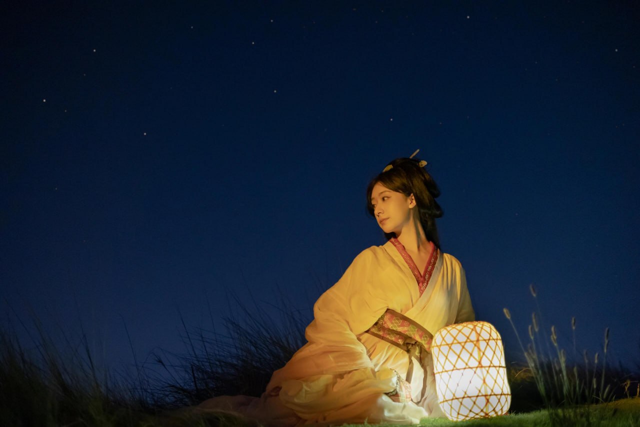 战国袍写真 | 暮色:黄昏草地篝火夜景的穿越时光 - 第9张 - 汉服颂 战国袍写真 | 暮色:黄昏草地篝火夜景的穿越时光 - 第9张