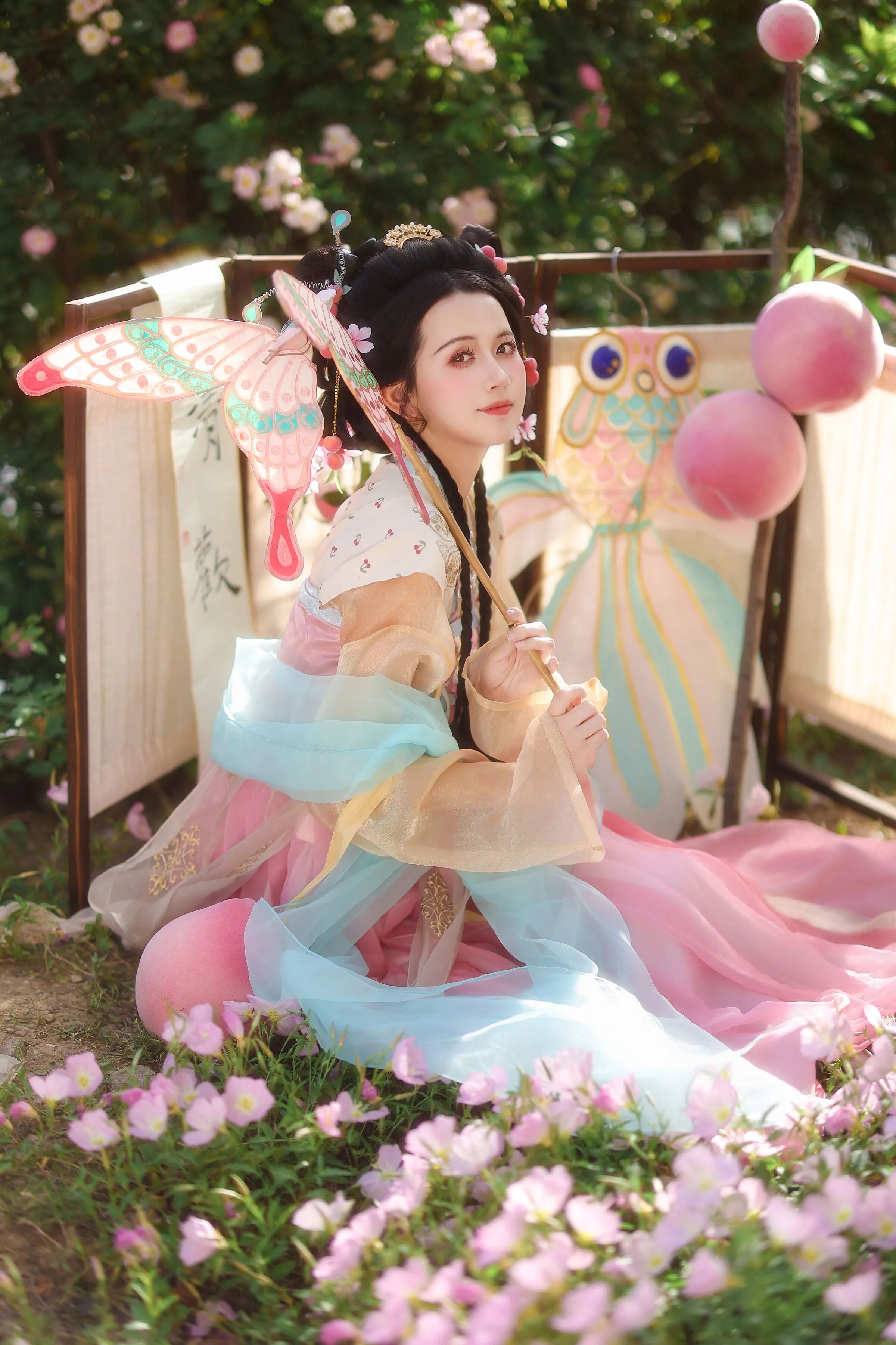 花丛春影|粉蓝汉服蝴蝶风筝拍出少女古风 - 第5张 - 汉服颂 花丛春影|粉蓝汉服蝴蝶风筝拍出少女古风 - 第5张