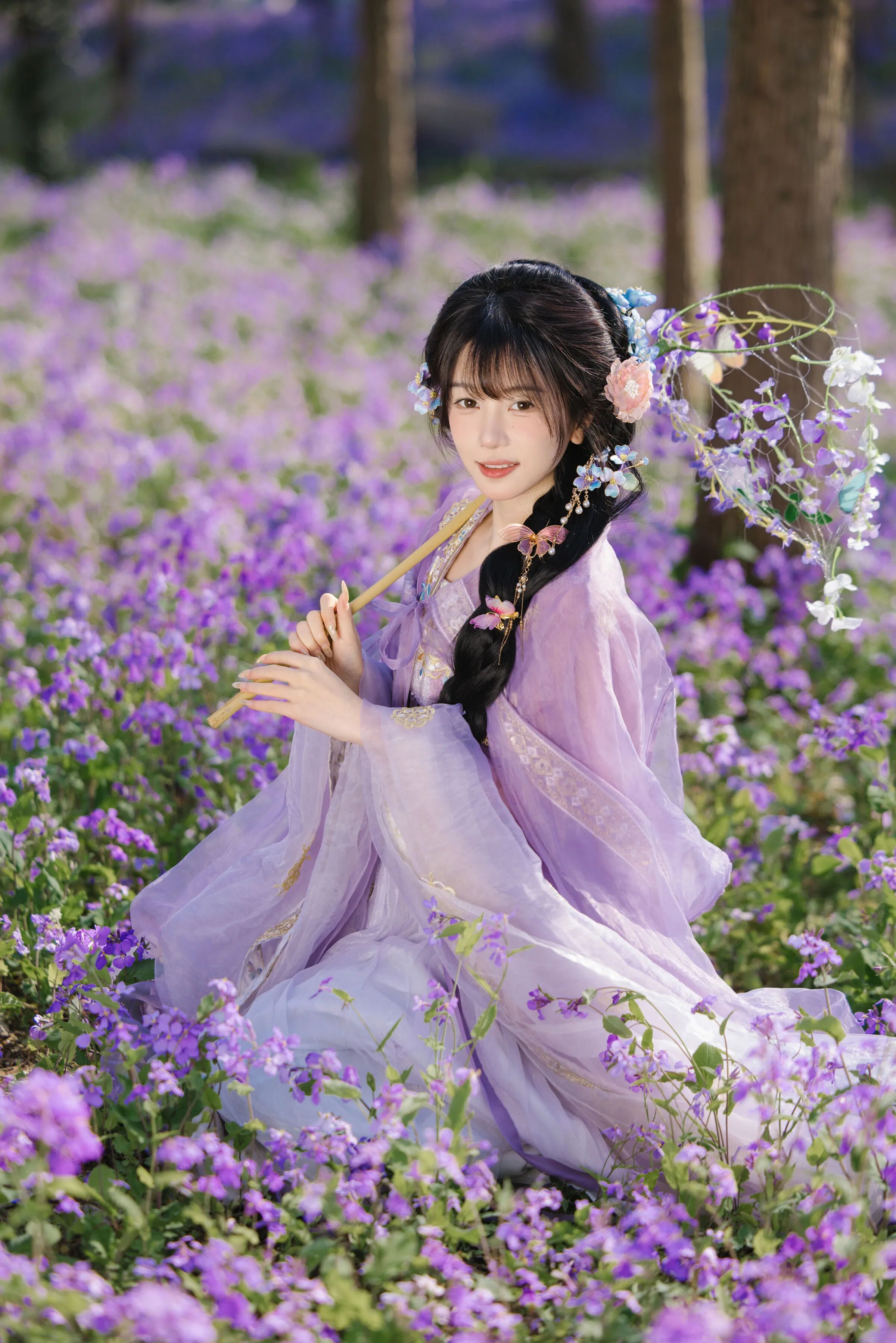 紫色花海｜淡紫汉服花伞团扇拍出仙气古风 - 第2张