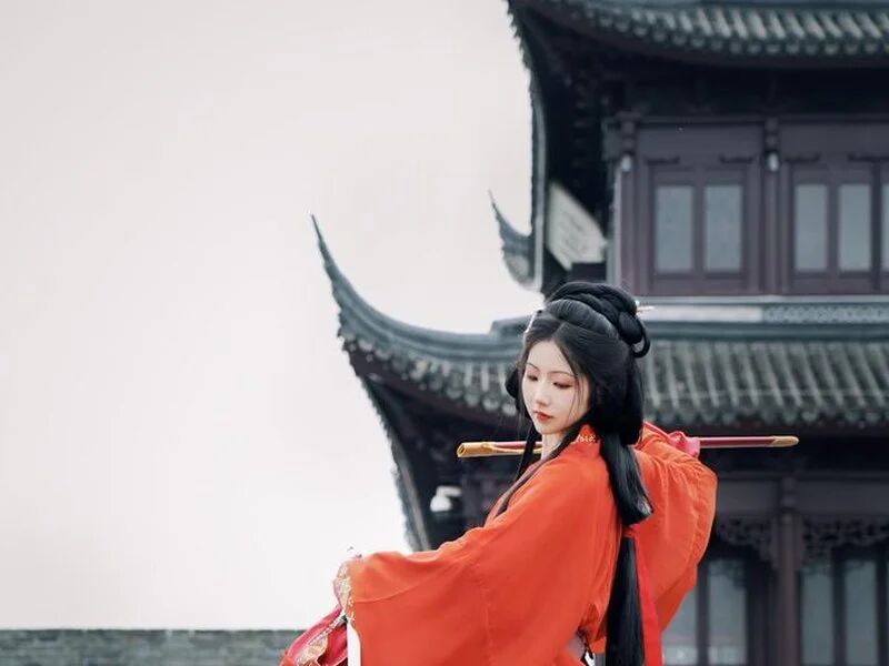 苏州古城墙汉服拍摄攻略:上午与傍晚光线对比,4个时段技巧拍出古风氛围感 - 第1张 - 汉服颂 苏州古城墙汉服拍摄攻略:上午与傍晚光线对比,4个时段技巧拍出古风氛围感 - 第1张