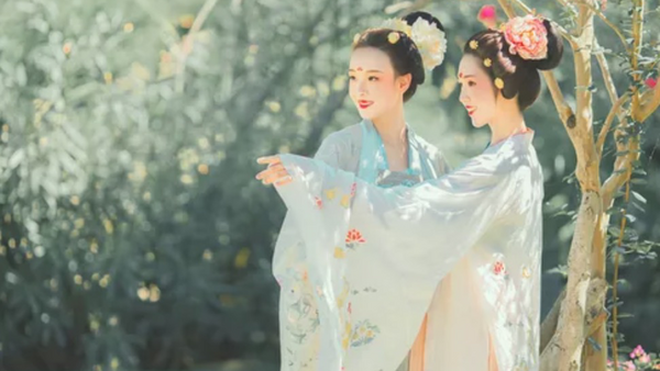 汉服不是标新立异，而是这世代对中国传统文化的自信