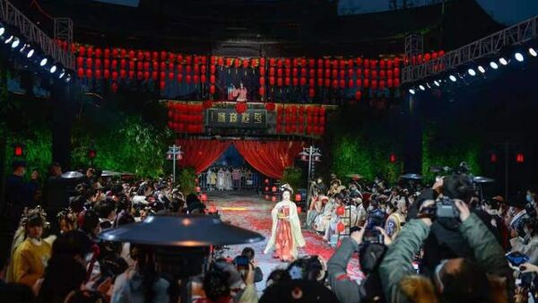 第二届中国成都国际汉服文化活动时尚盛典延期举行
