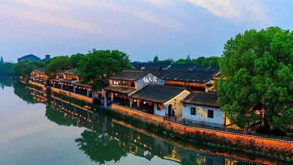 江南水乡遗珠：京杭大运河畔的烟火塘栖