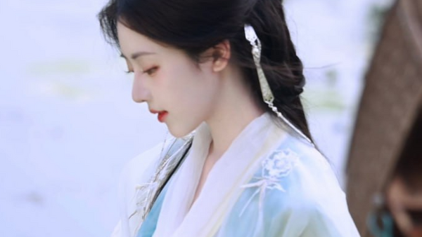 青簪绾月千年事｜解锁《采薇》《白露》未竟的诗笺