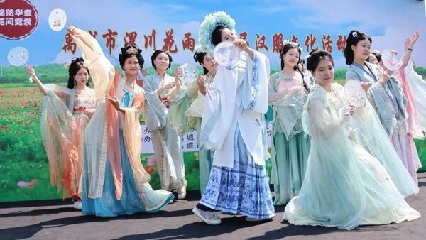 禹城市 “锦绣华章 花间霓裳” 汉服文化活动丨展朝代服饰魅力 促文旅融合新篇