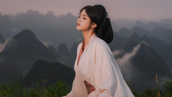 战国袍摄影 | 云海：山顶日出的大气磅礴