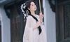 古建庭院｜白色汉服油纸伞拍出清冷温婉国风