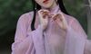 【汉服写真】浅紫纱衫配白纸伞，园林圆门拍出清冷温婉